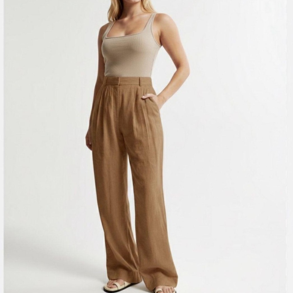 Abercrombie & Fitch Wide-Leg High-Rise Pants in Camel Brown - XXS SHORT